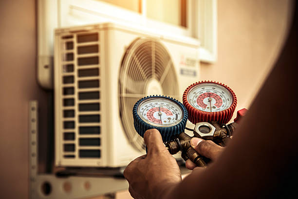 Professional Emergency Hvac technician working in Fairview, TX